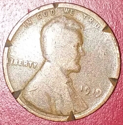 1919-Penny-Is-This-An-Error-Or-Someone-Mess-With-It?