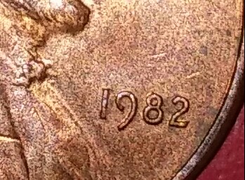 2-1982-Small-Date-Pennies-Ones-Weight-3.10-Other-2.49-Grams