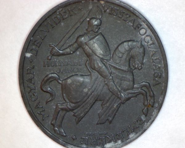 Return-Of-Southern-Hungary-Medal-1941-DDR-Question.