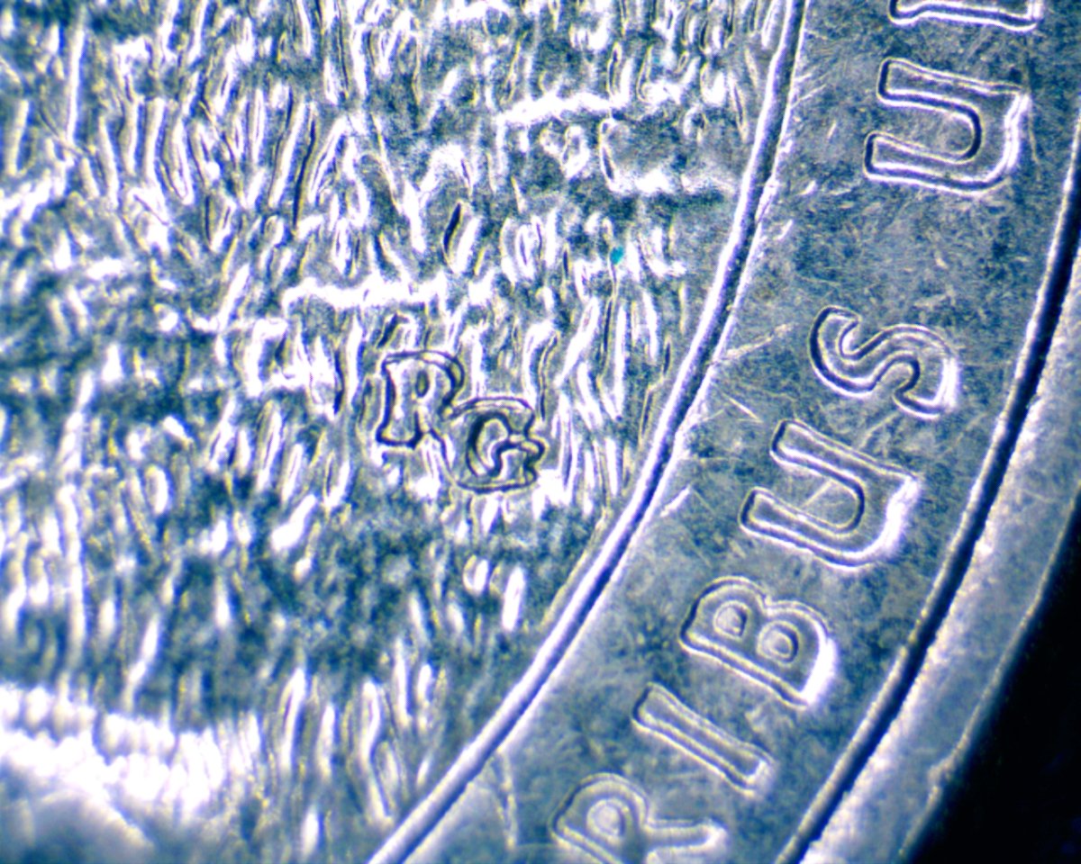 2017-Quarter-With-Doubling-On-Designers-Initials?