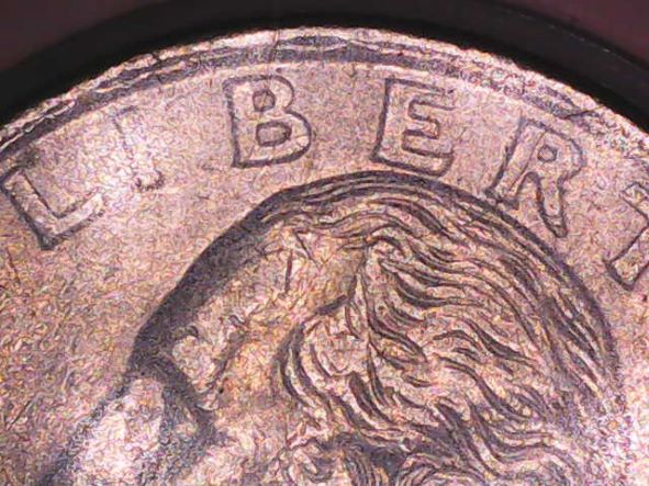 Coin-Split-From-Edge---Obverse-Quarter