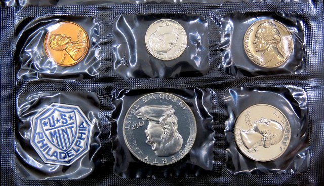 Photographing-Mint-Sets-In-Original-Packaging