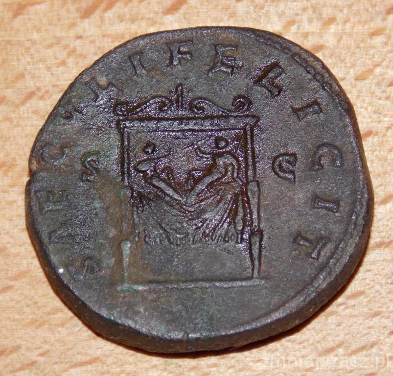 Faustina-Augusta-Sestertius