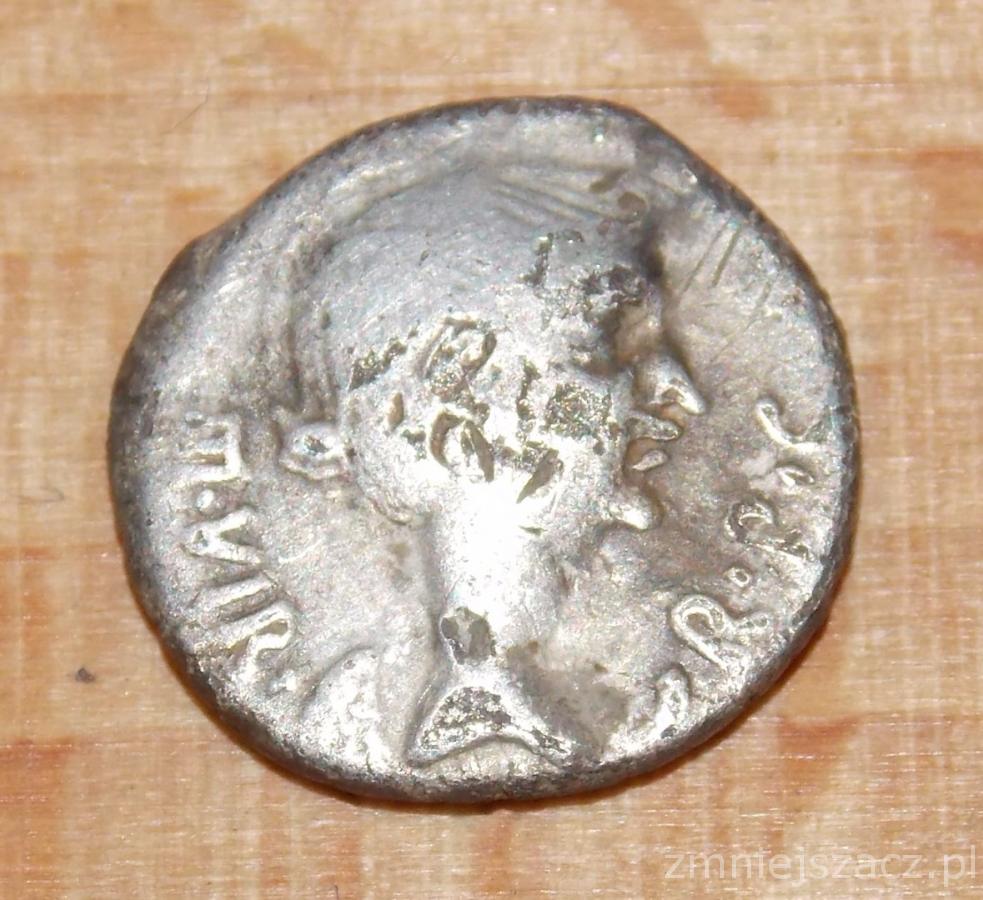 Small-Silver-Roman-Coin,-Help-With-ID