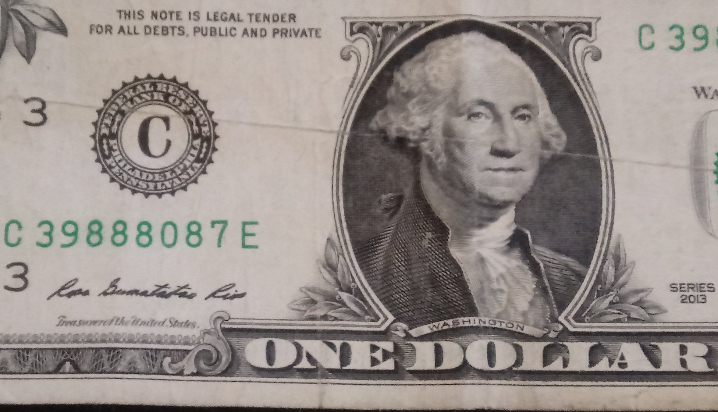2013-$1-Washington-Is-Wearing-A-Lapel-Pin?
