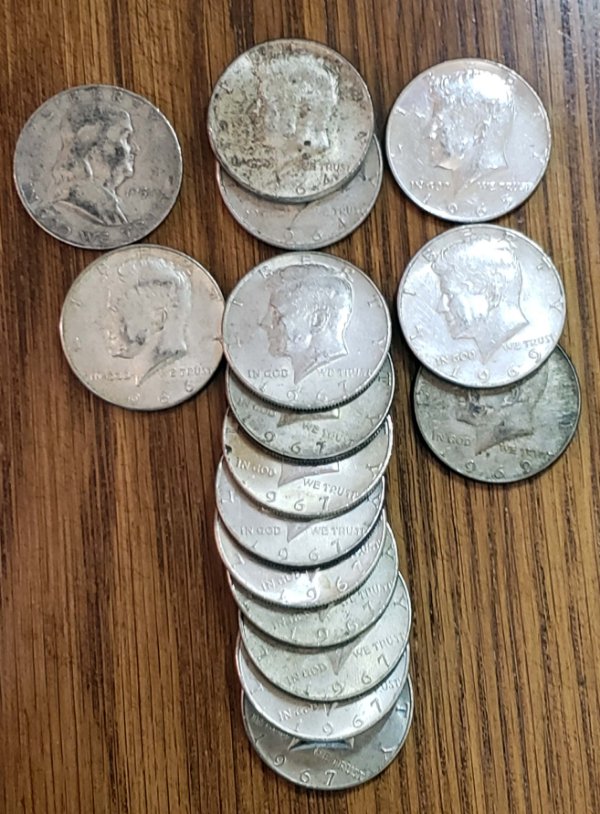 JFK-Half-Dollar-Roll-Hunters:-Silver,-Proofs-And-Other-Finds
