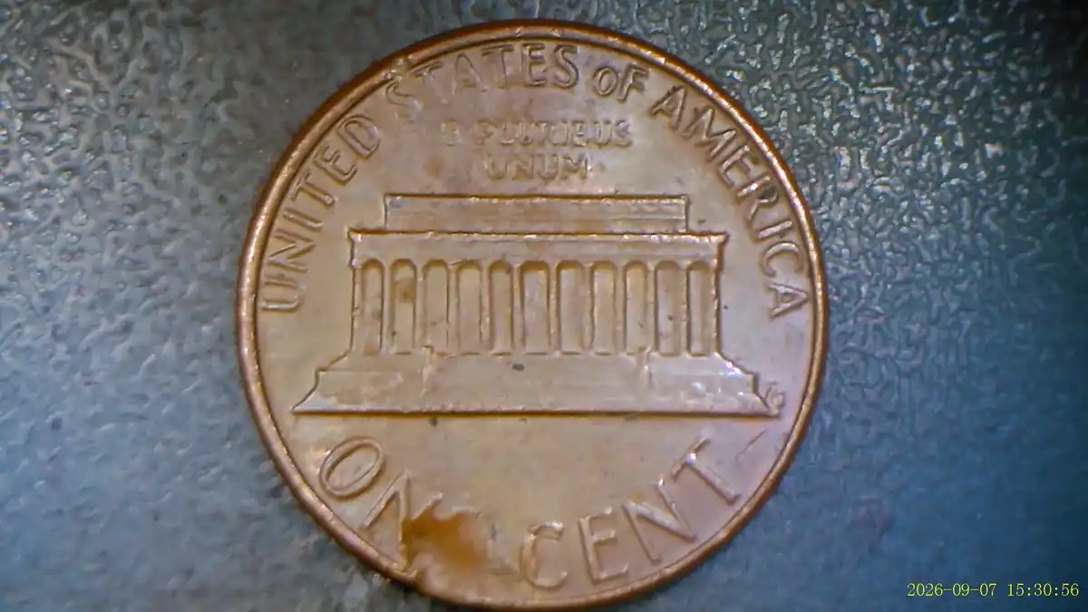 1982-LD-Copper-Penny-With-Possible-Strike-Thru?