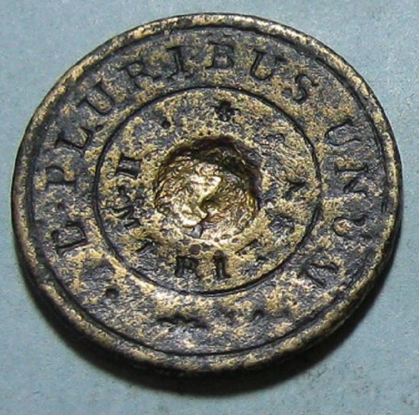 Unidentified-Token.-E-Pluribus-Unum--Any-Help?-|-Button