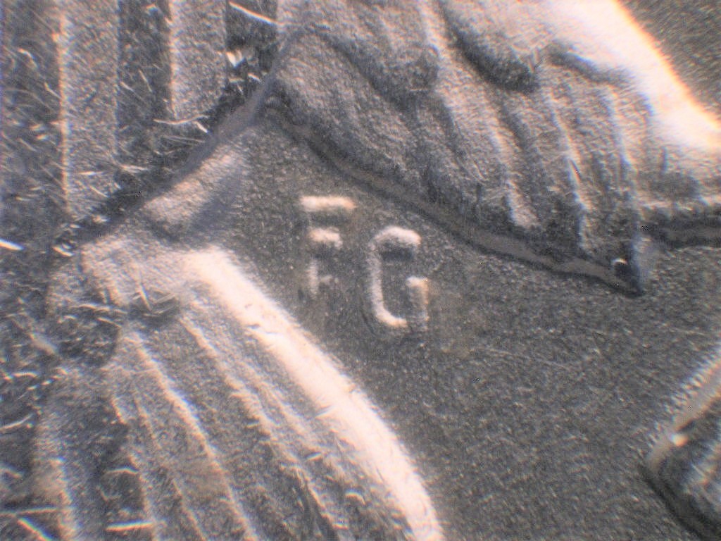 1964-D-RDV-001-Straight-G-Kennedy-Half-Dollar-Possible-New-DDR?