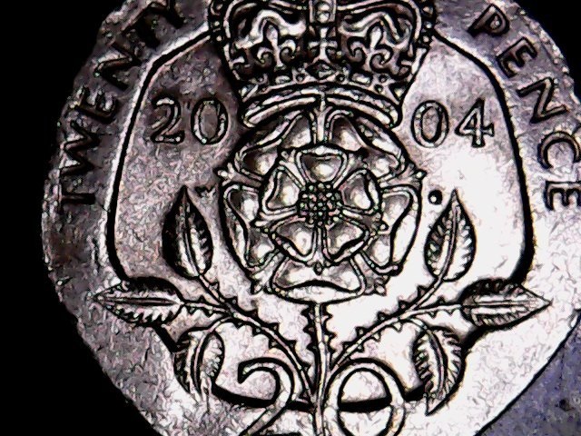 Elizabeth-II-2004-Years