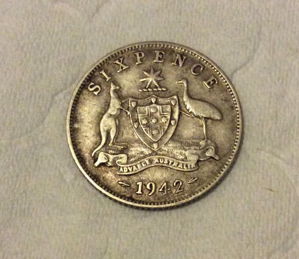 1942-Australia-Sixpence,-Blank-Reverse