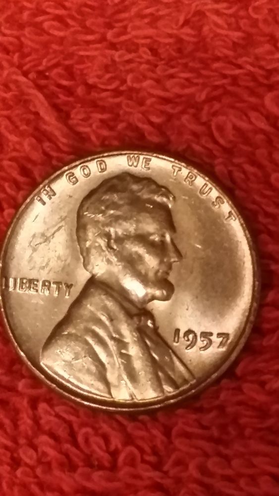 Strange-Anomaly-Or-PMD-In-Liberty-1957-Wheat-Penny