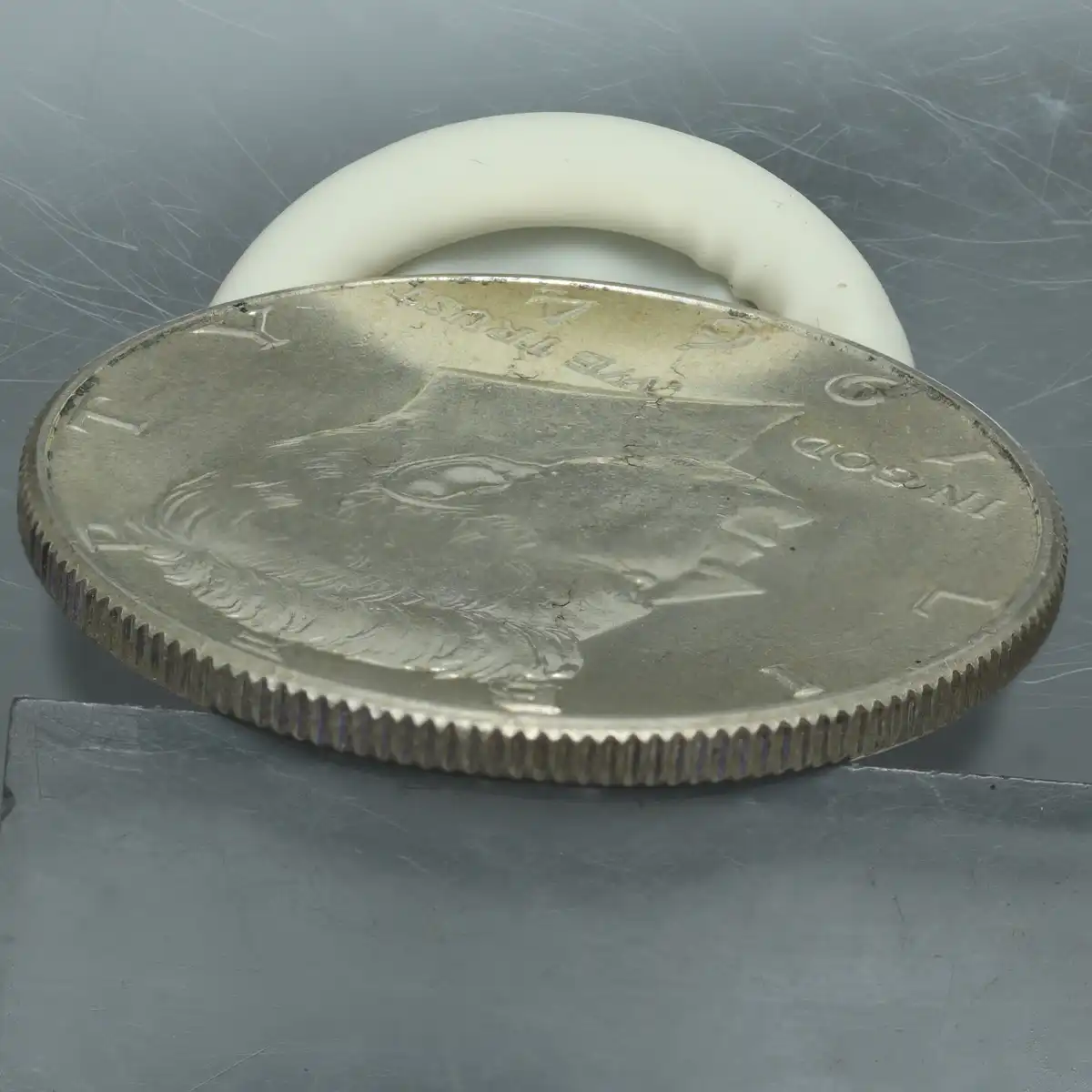 1964-Half-Dollar---Lamination-Split-Planchet-Error-Or-Am-I-Incorrect
