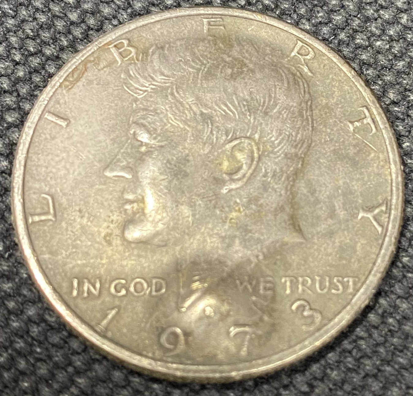 1973-Kennedy-Half-With-Bizarre-Mint-Error.