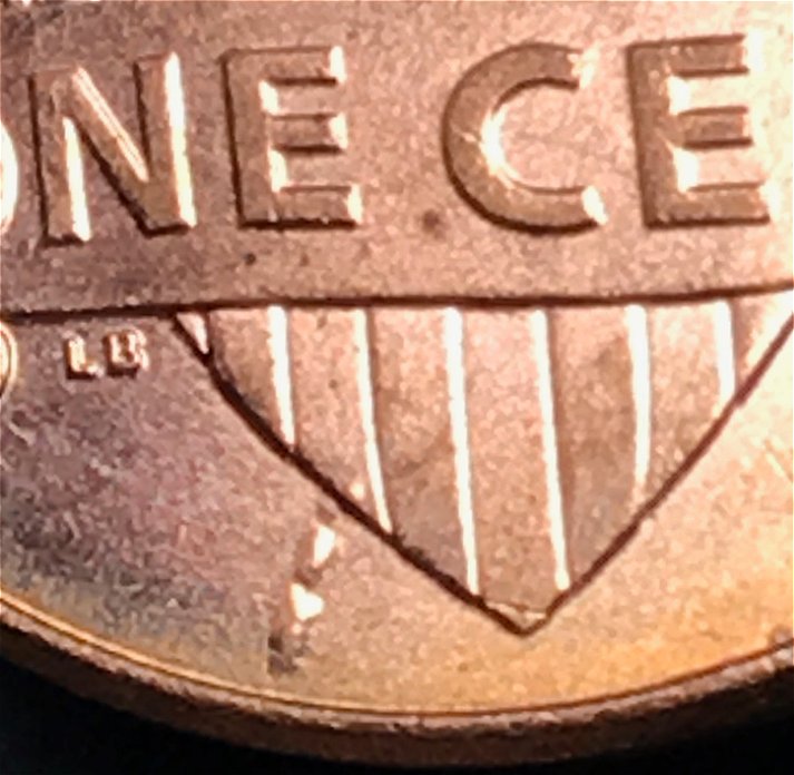 2013-Lincoln-Cent-Interior-Die-Break?