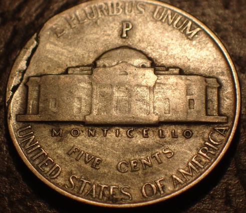 1945-Nickel,-Is-This-A-Die-Crack?