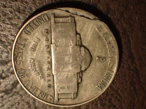 1945-Nickel,-Is-This-A-Die-Crack?