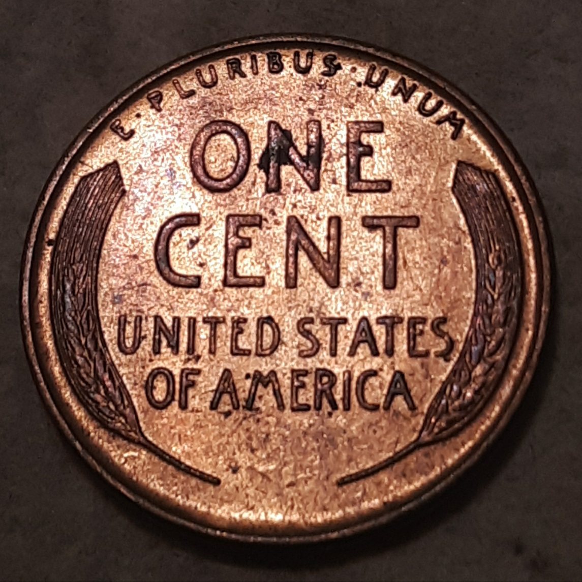 1946-LWC----Is-This-PMD?-Or-Grease-Filled-Die?-Or-Something-Else?-Thanks-Bent.