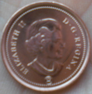 1-Cent-2009-Non-Magnetic,-And-Off-Center?