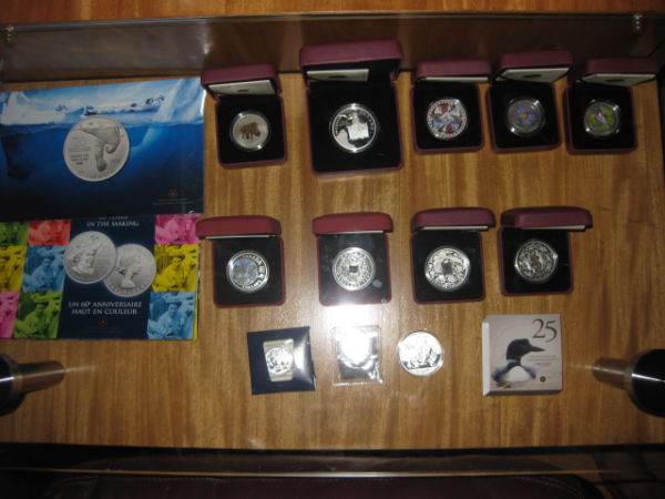 Coins-Storage-And-Display