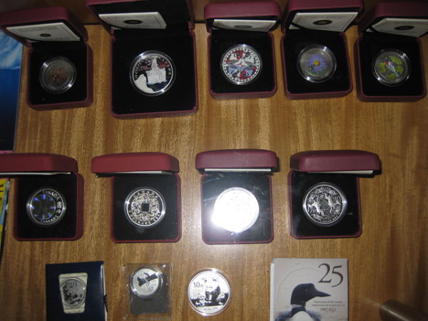 Coins-Storage-And-Display