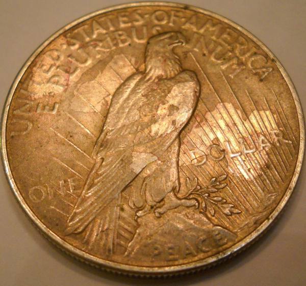 1924-Peace-Dollar---Uneven-Toning