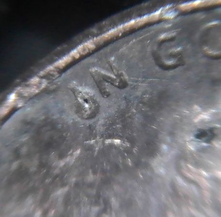 2003-Lincoln-Bullet-Holes