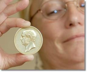 Flea-Market-Yields-Charles-Schwab-Gold-Treasure