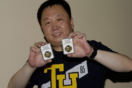 Prominent-Shanghai-Collector-Leo-Wang-Visits-CCg