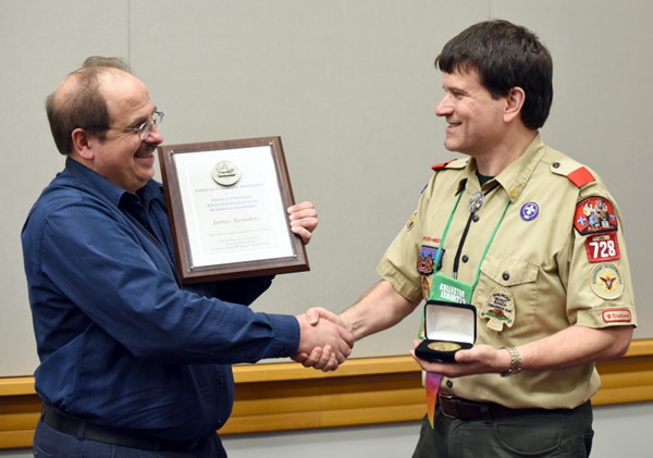 James-Reinders-Takes-Top-Two-Honors-In-Exhibiting-At-National-Money-Show