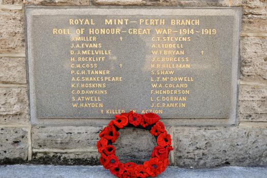 WWI-Research-Inspires-Mint-Staff-To-Create-Unique-Wreath-Of-Remembrance