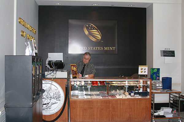 Inside-The-US-Mint:-Strong-Retail-And-Convention-Sales-Reported-In-Early-2015