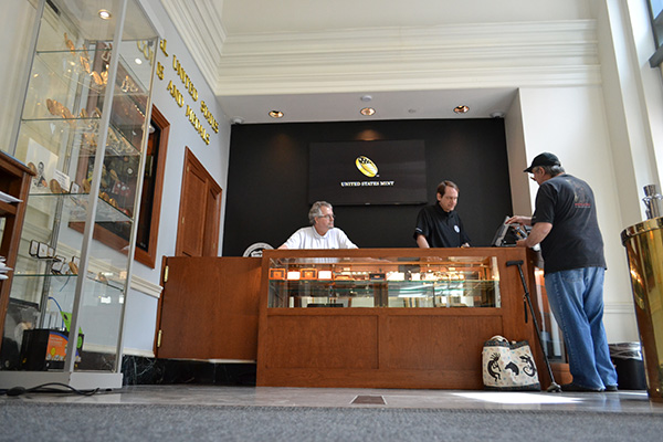 Inside-The-US-Mint:-Strong-Retail-And-Convention-Sales-Reported-In-Early-2015