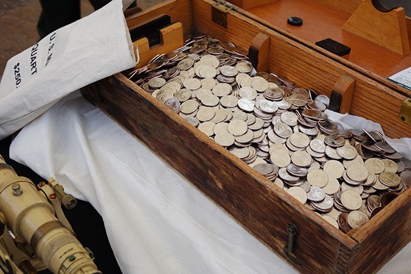 Inside-The-US-Mint:-US-Mint-Launches-Blue-Ridge-Parkway-Quarter-In-Ashville,-NC