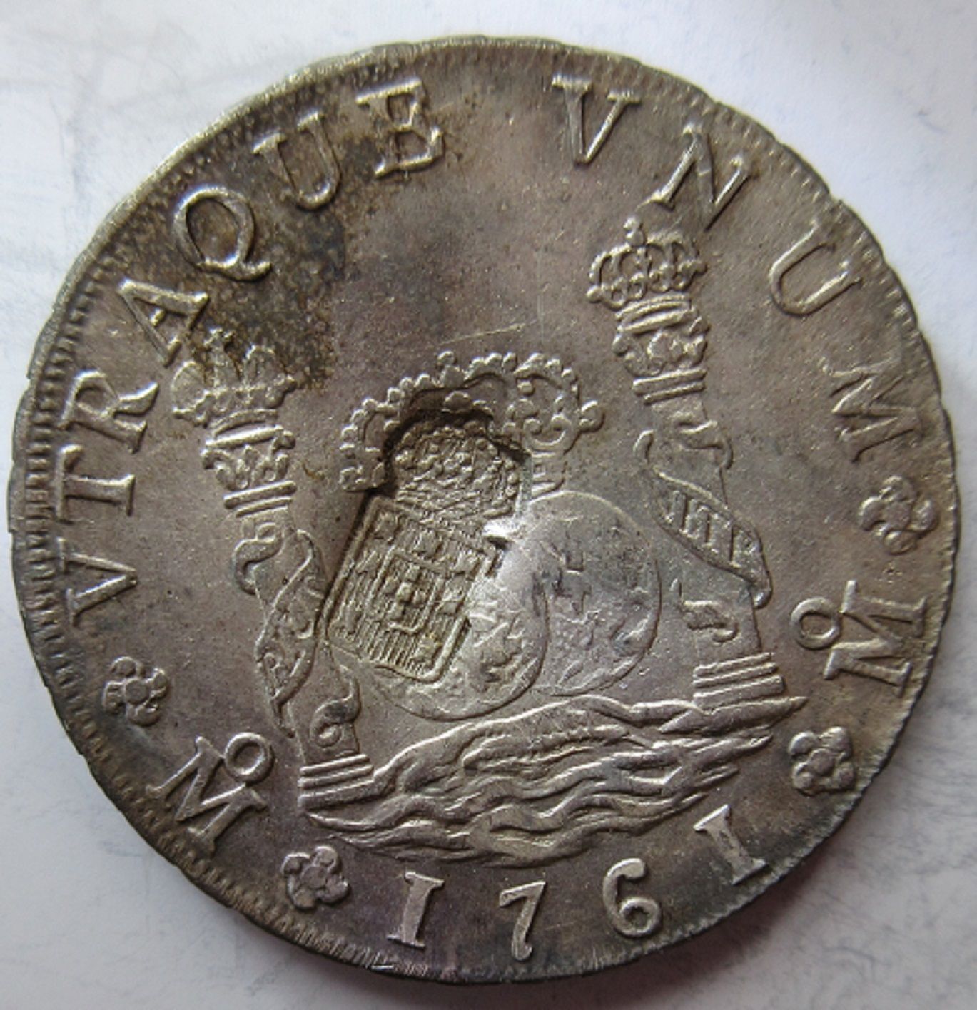Counterfeit---2-Of-The-Usual-Chinese-Fake-Pillar-8-Reales