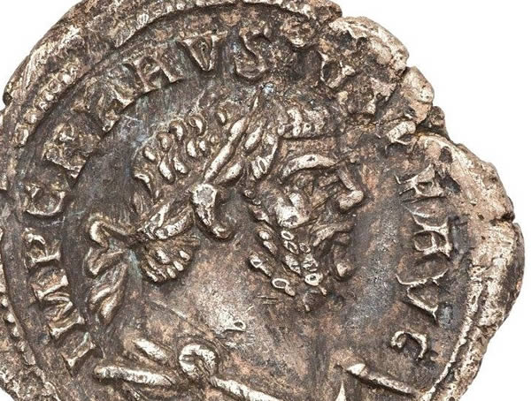 One-Of-A-Kind-Roman-Coin-Found-With-Metal-Detector-Could-Fetch-$12,000