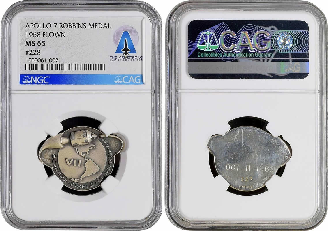 1968-Apollo-7-Flown-Robbins-Medal-From-The-Armstrong-Family-Collection