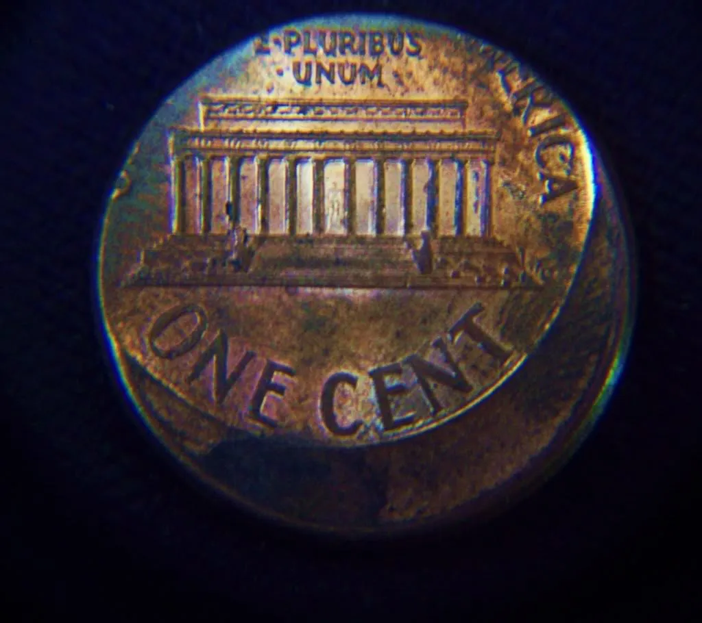 Never-Thought-I'd-Find-One-Of-These!---2000-Lincoln-Memorial-Cent---REV-Pict-!