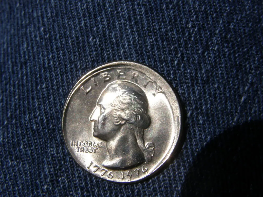 1776-1976-Bicentennial-Quarter-Off-Center-Quarter