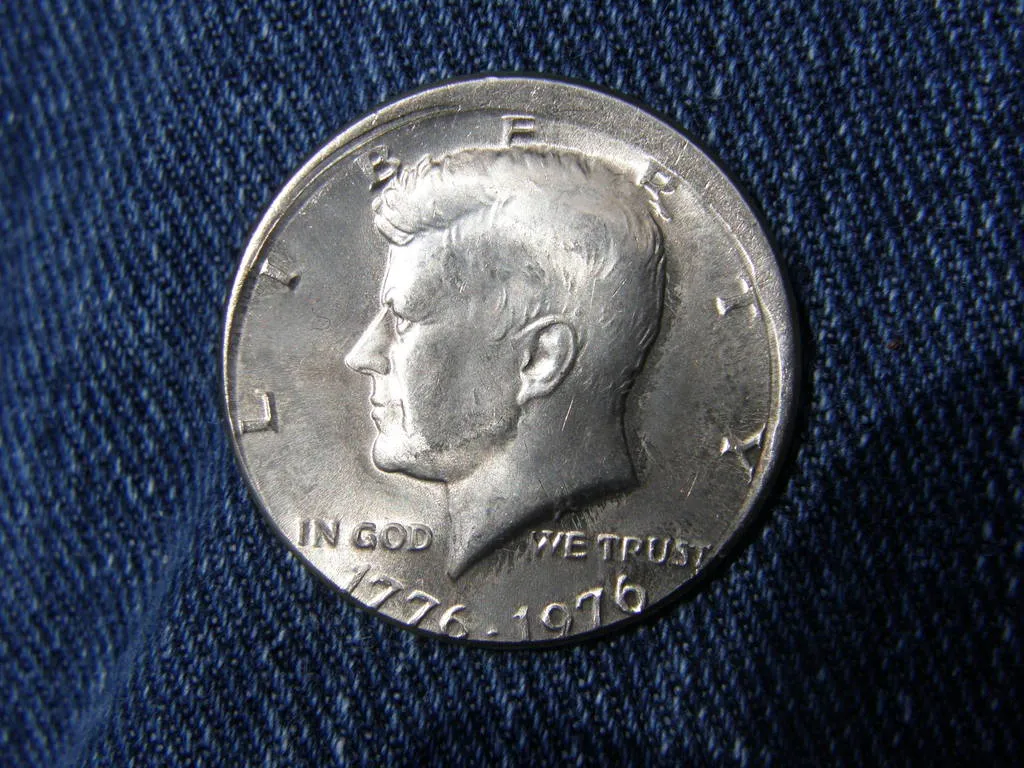 1776-1976-Bicentennial-Quarter-Off-Center-Quarter