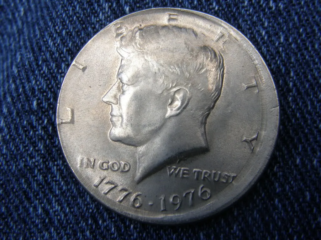 1776-1976-Bicentennial-Quarter-Off-Center-Quarter