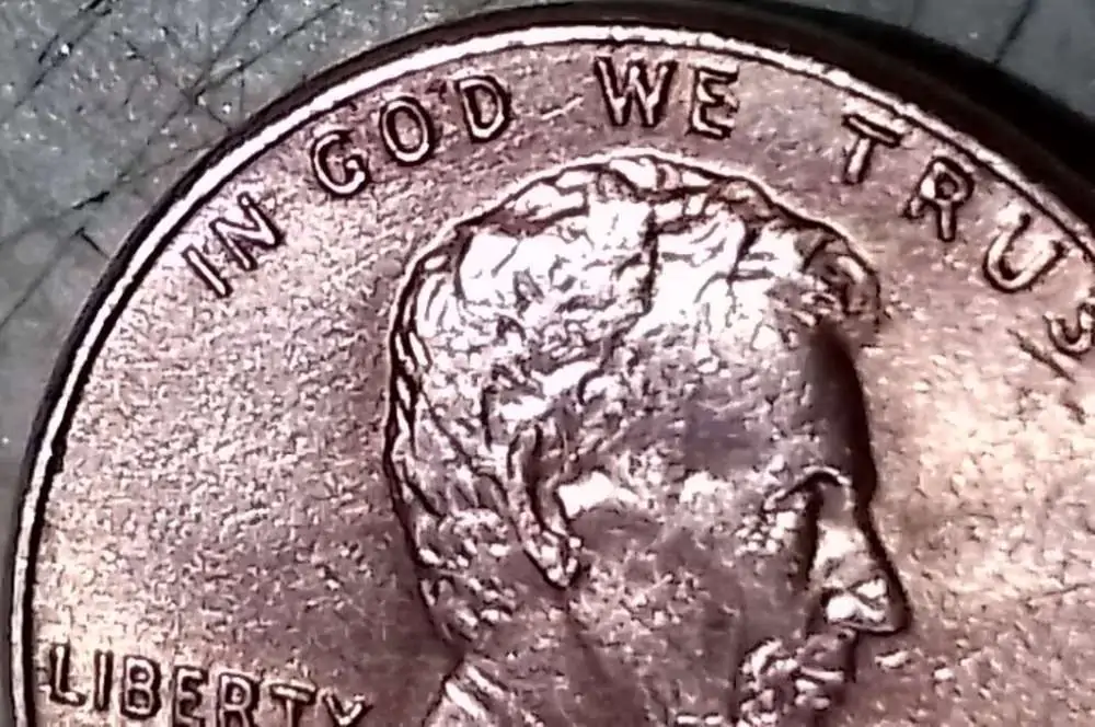 1983-D-Lincoln-Memorial-Cent-Extra-Letters