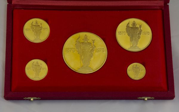 Italian-Commemorative-Gold-Medal