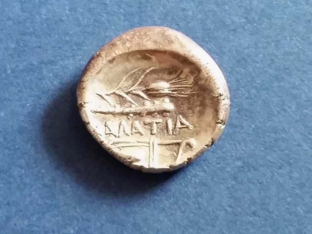 Two-Coins,-Same-Hammer