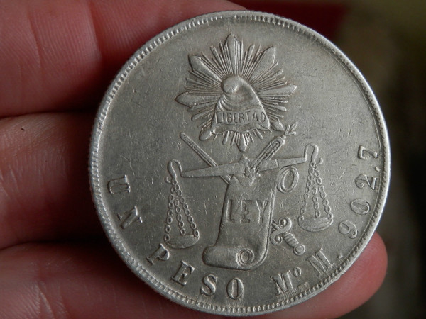 Dilema-About-Mexico-Silver-Peso-Details