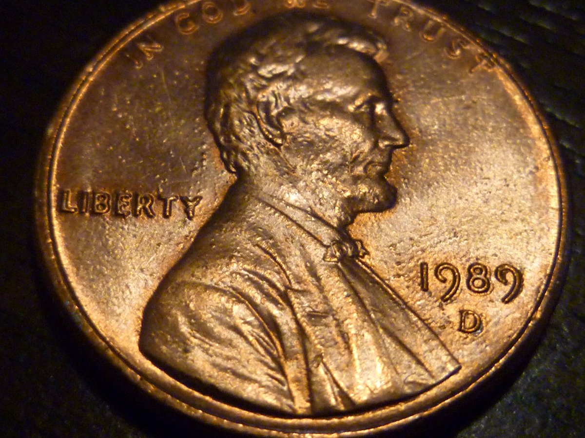 What-Causes-So-Many-Bumps-On-A-1989-Coin?