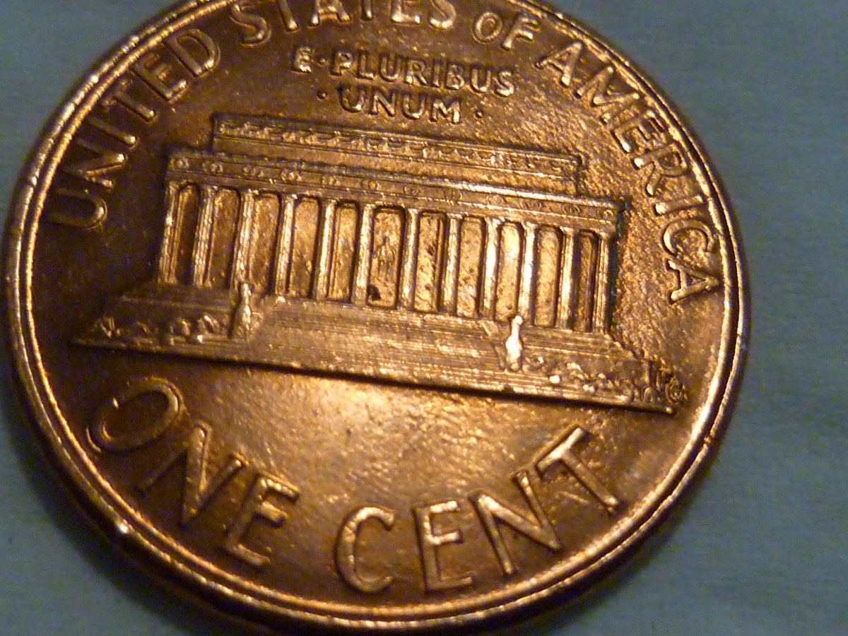 What-Causes-So-Many-Bumps-On-A-1989-Coin?