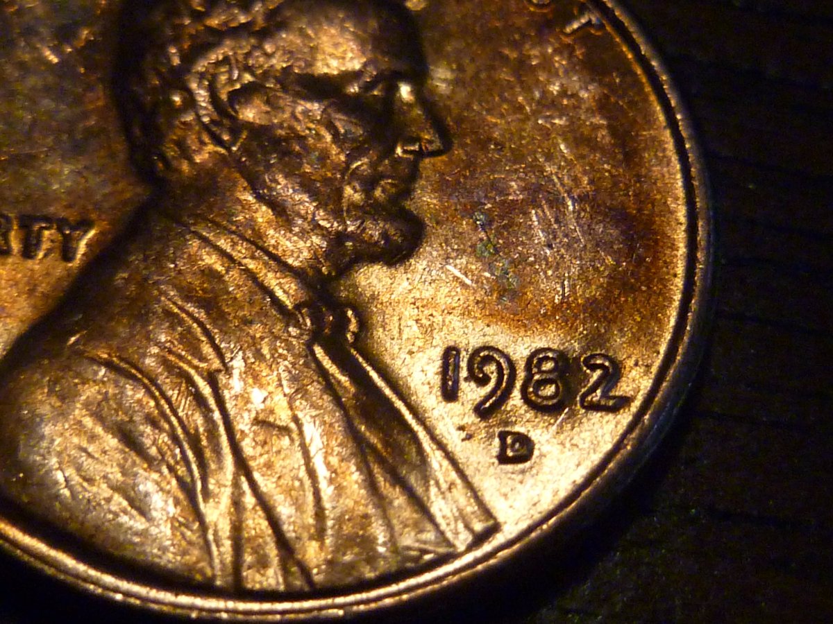 Orange-&-Brown-1982-D-Lincoln-Penny,-Your-Opinion-Needed