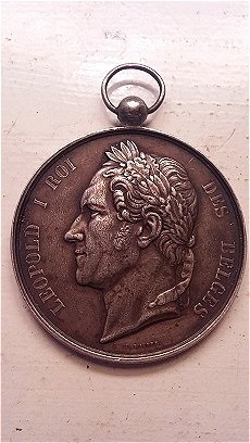 ID-Foreign--Medallion/Medal-Help-Please