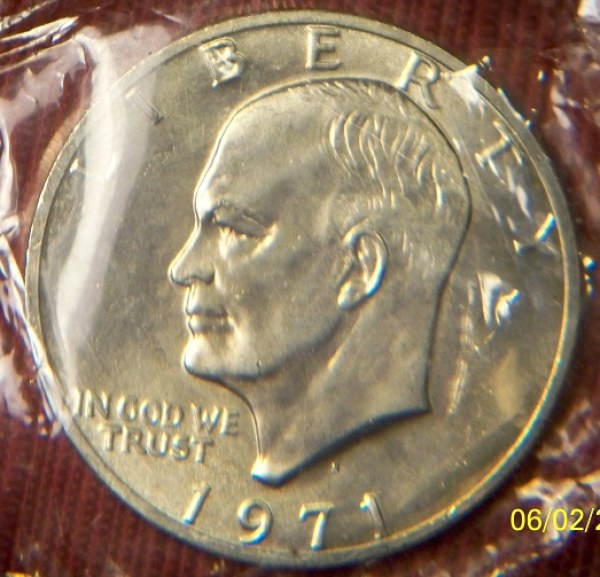 Early-Bday-Present-1971-S-Ike-Silver